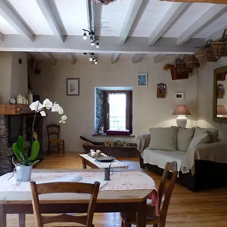 Du Carbounet Et La Grange De Lou *