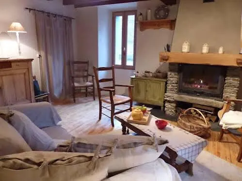 Du Carbounet Et La Grange De Lou *